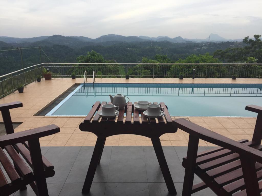 Lotus Villa Kandy Peradeniya Esterno foto