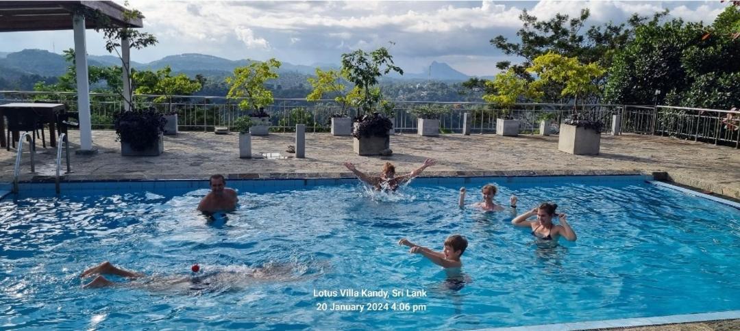 Lotus Villa Kandy Peradeniya Esterno foto